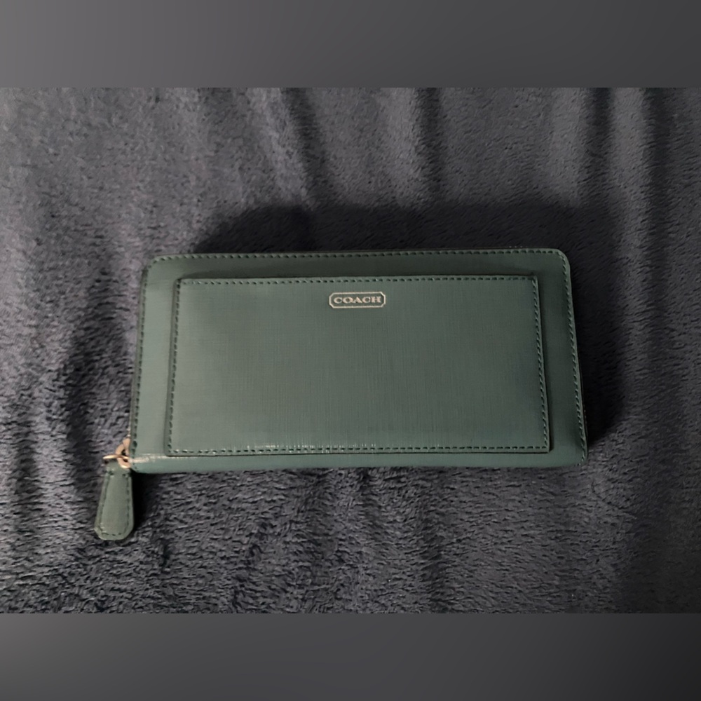 EUC Coach patent crisscross leather zip-around wallet